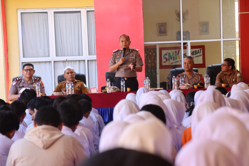 Edukasi Pelajar SMKN 1 Kutacane, Polres Aceh Tenggara Tanamkan Budaya Tertib dan Berlalu Lintas